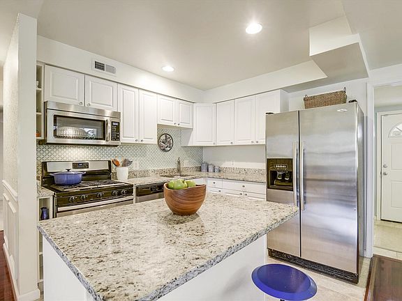 4th image of 7112 Terry Ln