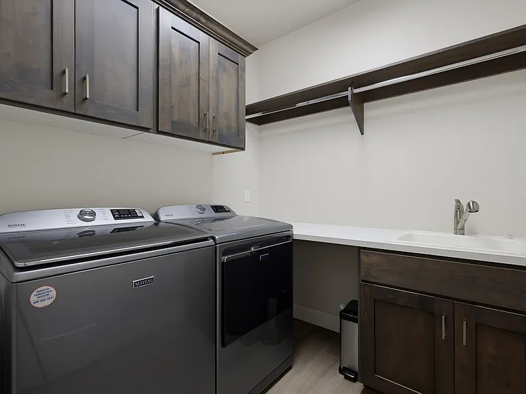1457 W Tenzing St — Photo 28