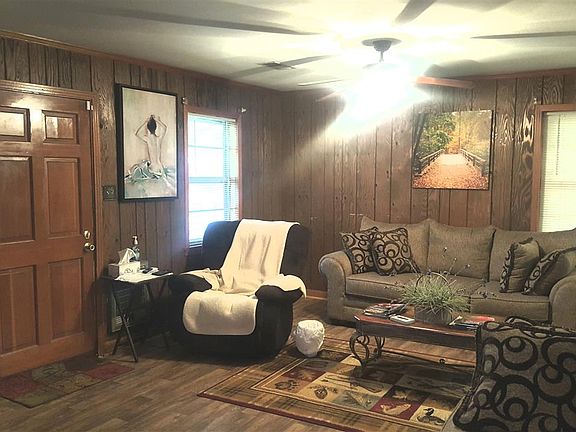 3rd image of 1088 Berrywood Ave