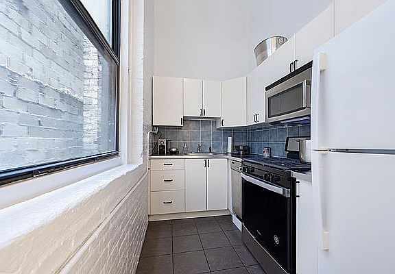 3rd image of 57 Jay St #D3
