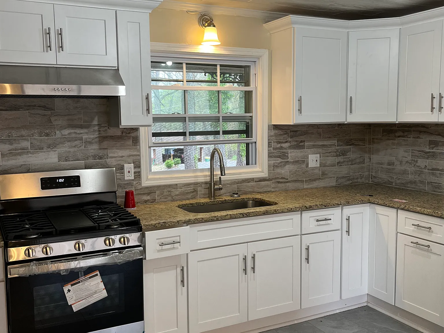 3 bed, 2084 sqft, $1,800 — Photo 4