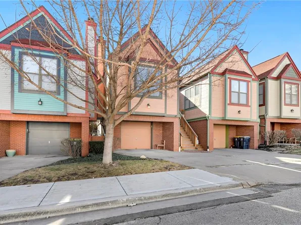 115 E 29th St, Kansas City, MO 64108