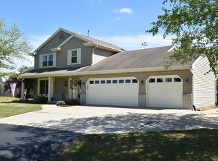 6775 Bobolink Rd, Racine, WI 53402