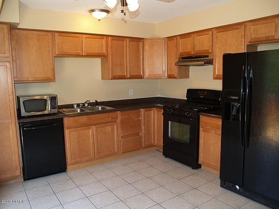 2nd image of 4793 Stauffer Ave SE