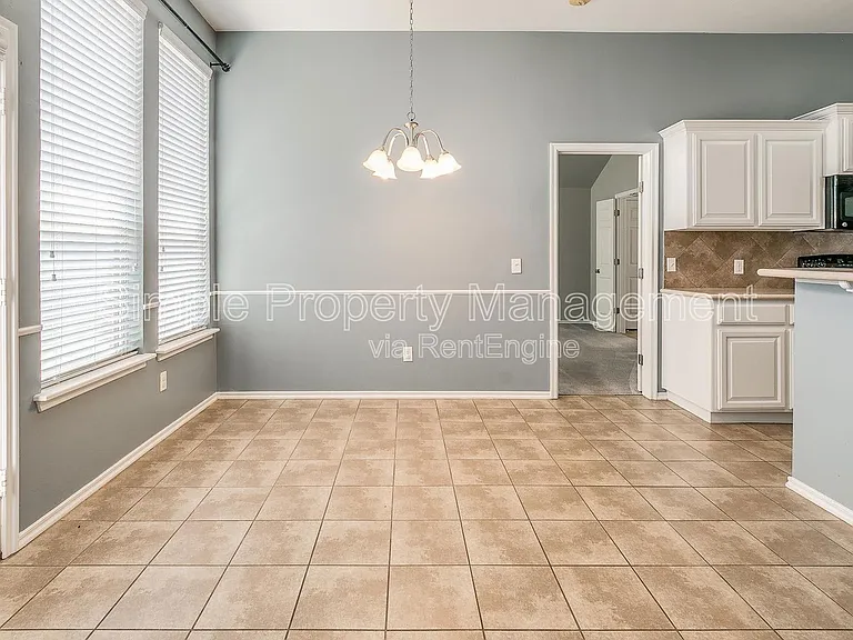 18020 Cerrado Cir — Photo 5