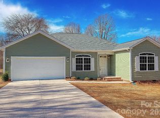 458 Allen Dr, Concord, NC 28027