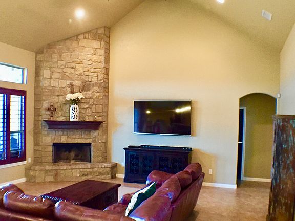 5th image of 220 Abrego Lake Dr