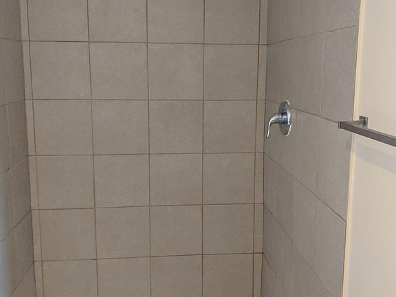 4th image of 43528 Sandpiper Dr