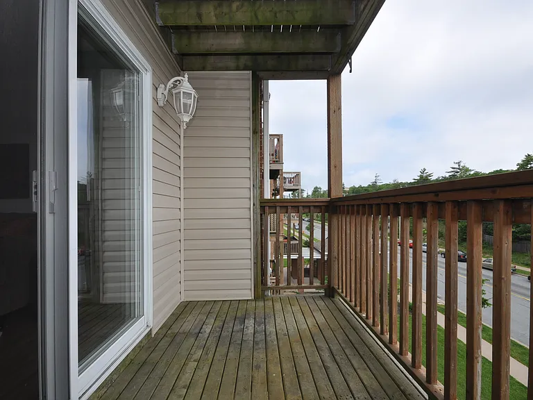680 Parkland Dr — Photo 10