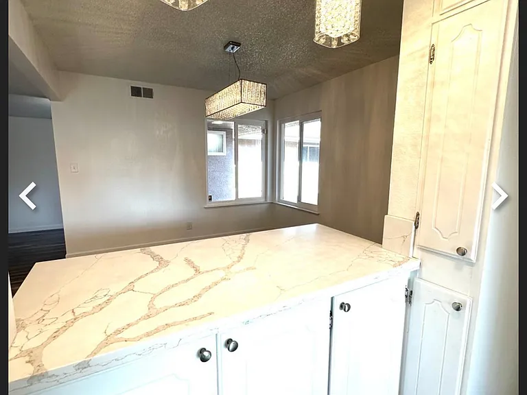 833 N Rector Way — Photo 15