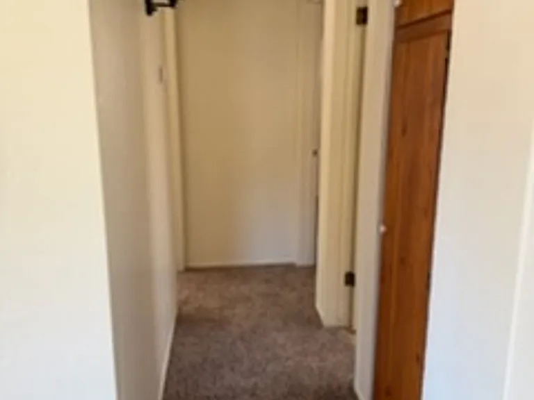 6641 Ivins Dr — Photo 11