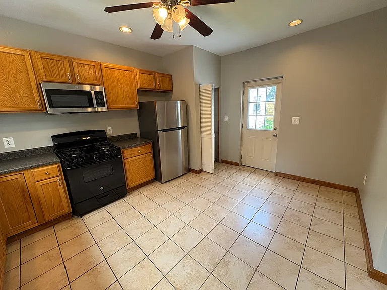 1726 Ridge Ave #2 — Photo 4