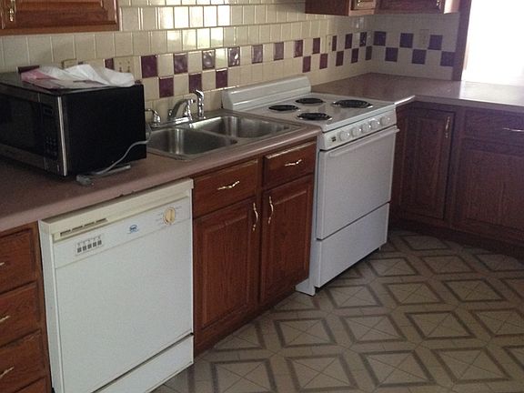 3rd image of 2112 Arapahoe Dr