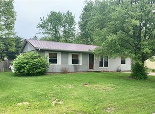 100 Siesta St, Watson, IL 62473