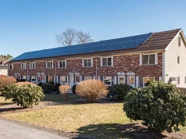 33 Robins St Unit 33, East Bridgewater, MA 02333