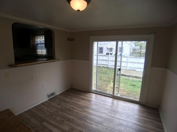 5th image of 3122 Huffman Blvd