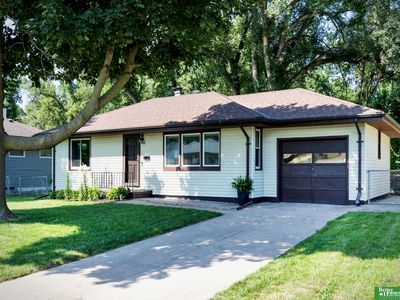1414 Maenner Dr, Omaha, NE, 68114