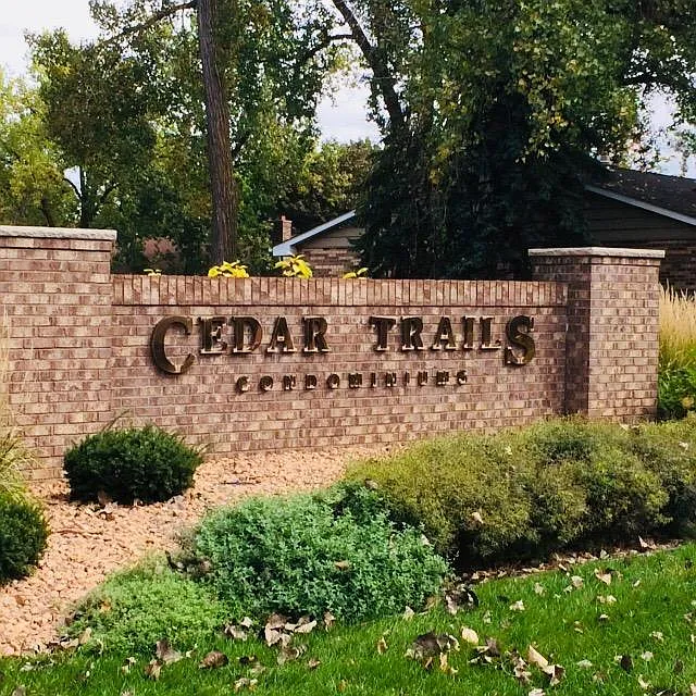 4508 Cedar Lake Rd S — Photo 1