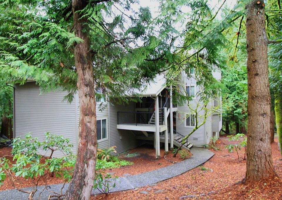 1st image of 14500 NE Redmond Way