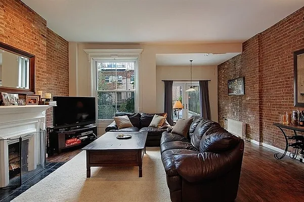 Rented by Compass | media 6