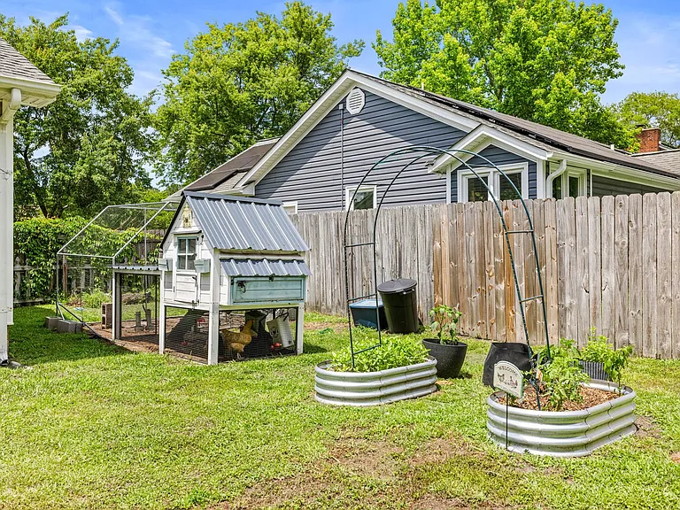 132 Stonemark Ct — Photo 40