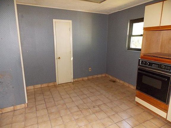 4th image of 1816 Costigan Dr