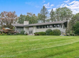 6859 Meath Hunt Cir, Troy, MI 48098