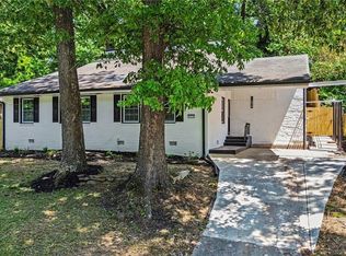 2828 Cloverhurst Dr, East Pt, GA 30344