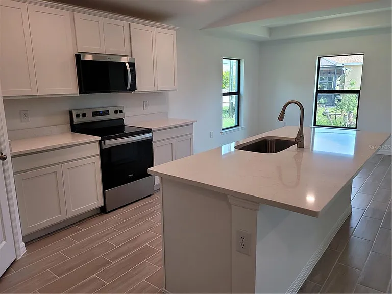 11383 Baggot Ave — Photo 8