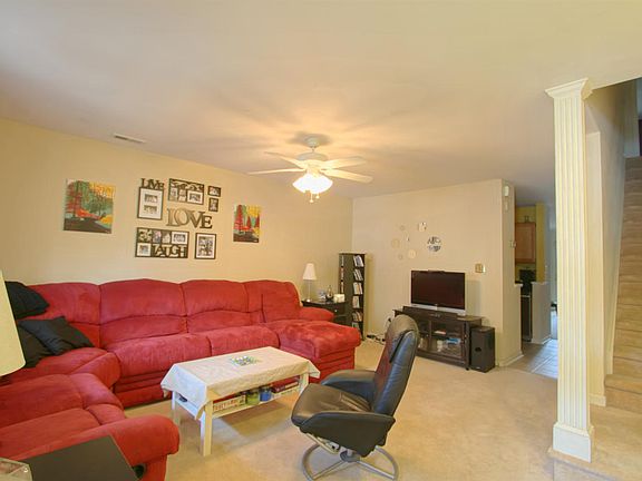 2nd image of 70 Forest Oaks Dr