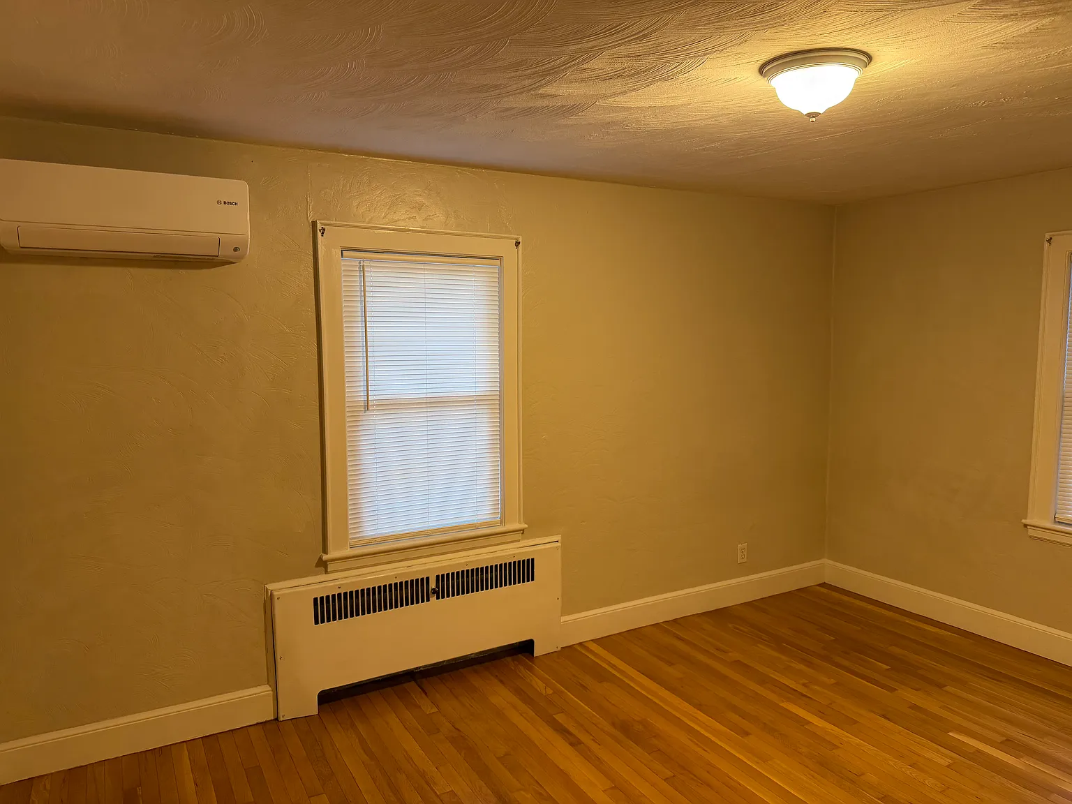 3 bed, $4,200 — Photo 3