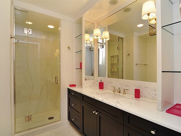 5th image of 40 E 66th St APT 2A