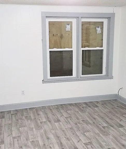 103 W Moore St — Photo 11