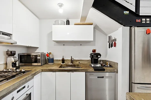 Rented by Corcoran | media 4