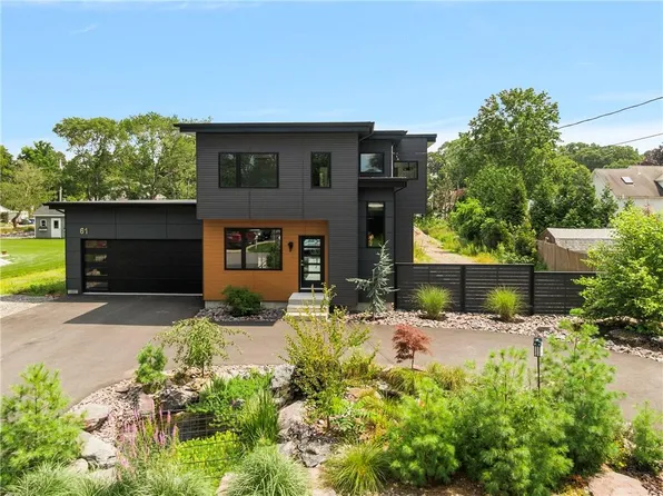 61 Ellis St, Seekonk, MA 02771