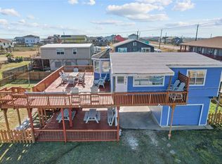 151 Detenbeck Ave, Surfside Beach, TX 77541