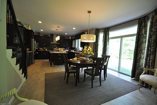 5th image of 3235 Royal Berkshire Ln