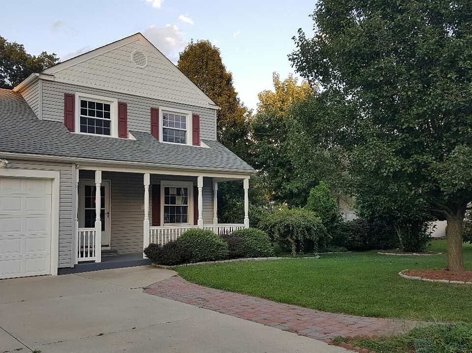 1st image of 18 Heron Ave