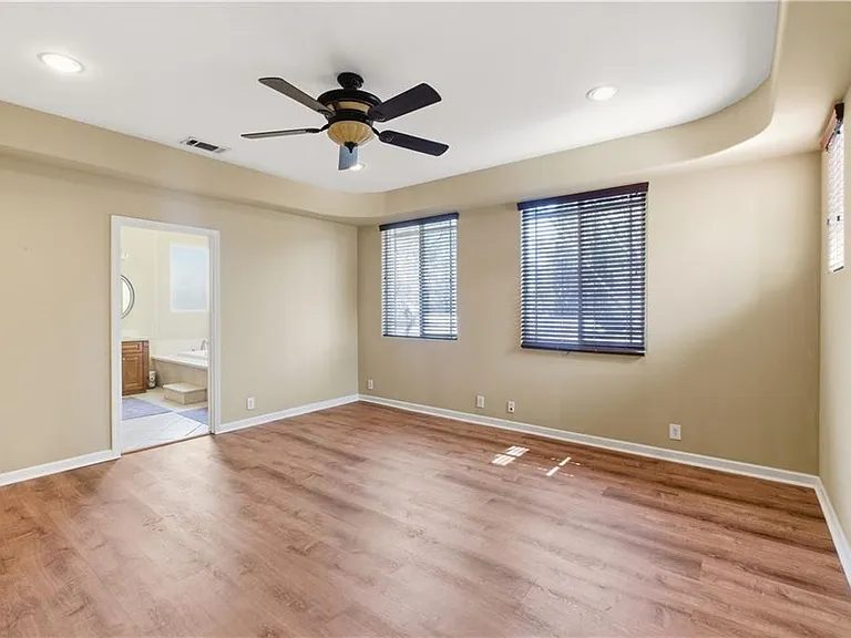 6958 Amigo Ave — Photo 7