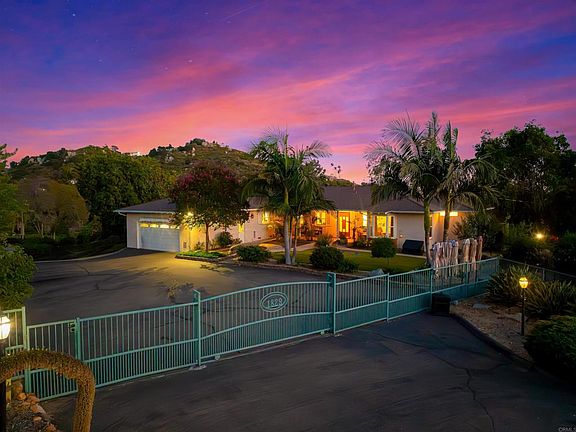 2nd image of 1829 Carob Tree Ln