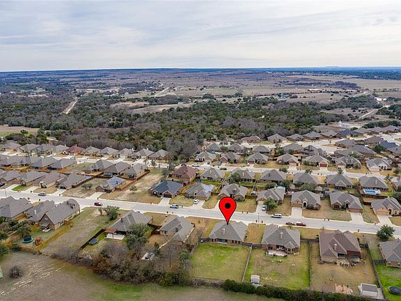 5th image of 525 Ethan Dr
