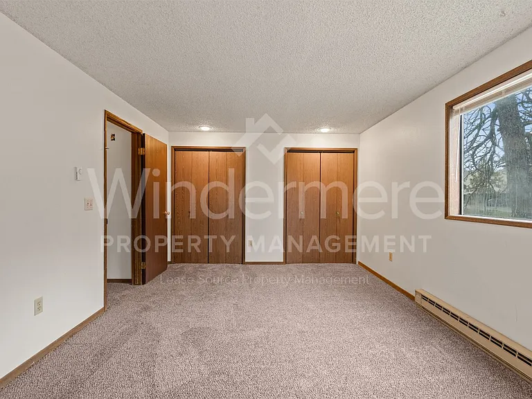 2702 E 31st Ave — Photo 15