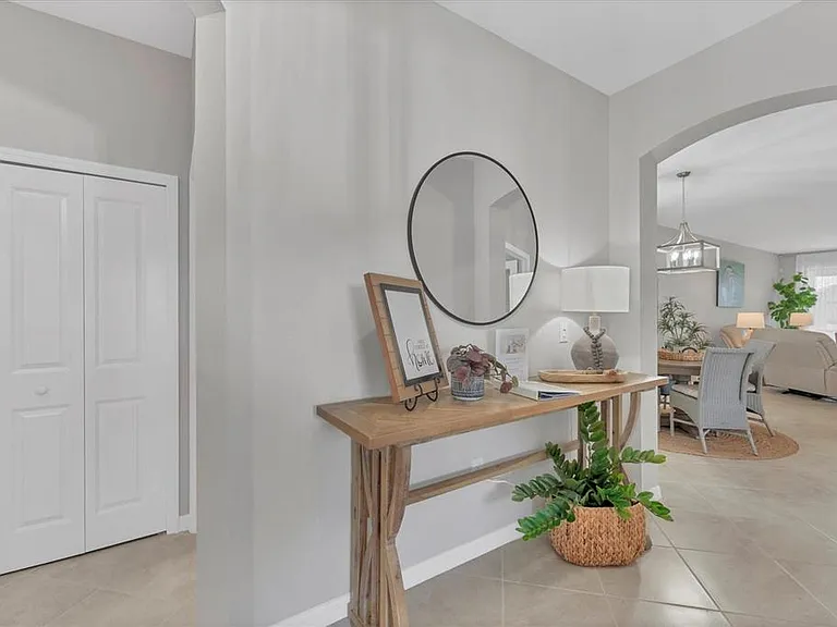 2049 Bonito Way — Photo 11