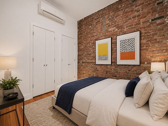 5th image of 199 E 4th St APT 2