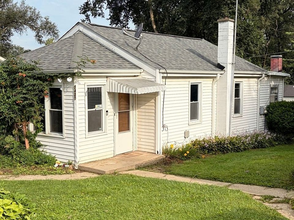 1st image of 7420 Maple Dr