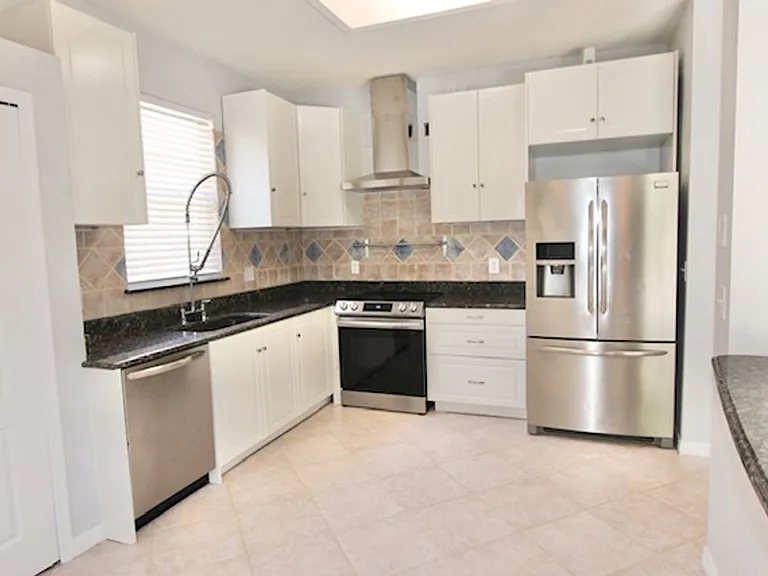 1710 Riveredge Rd — Photo 3