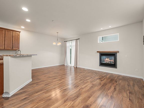 Kitchen/Living/Dining