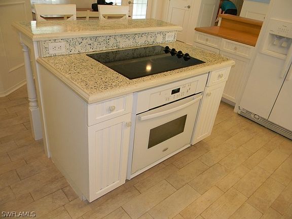 5th image of 3668 Sudbury Ln #N