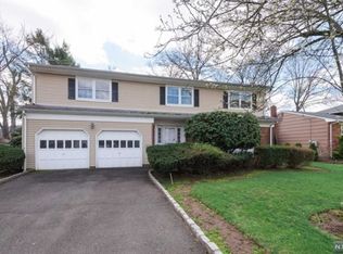 40-06 Ackerman Dr, Fair Lawn, NJ