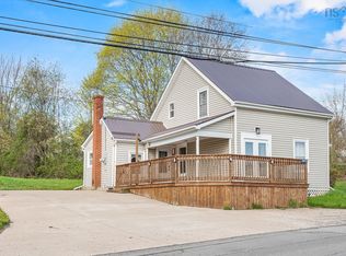 1802 King St, West Hants, NS B0N 2T0